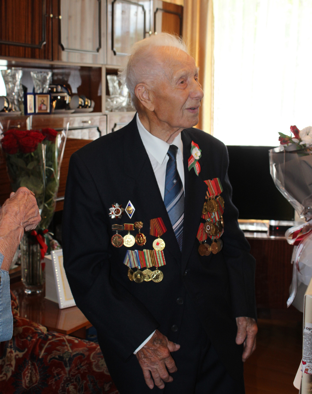 100 ЛЕТ МУДРОСТИ, ТРУДА И МУЖЕСТВА